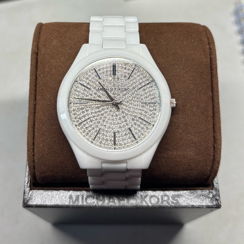 W MK white ceramic watch